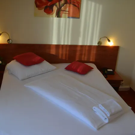 Hotel Atlas 3*